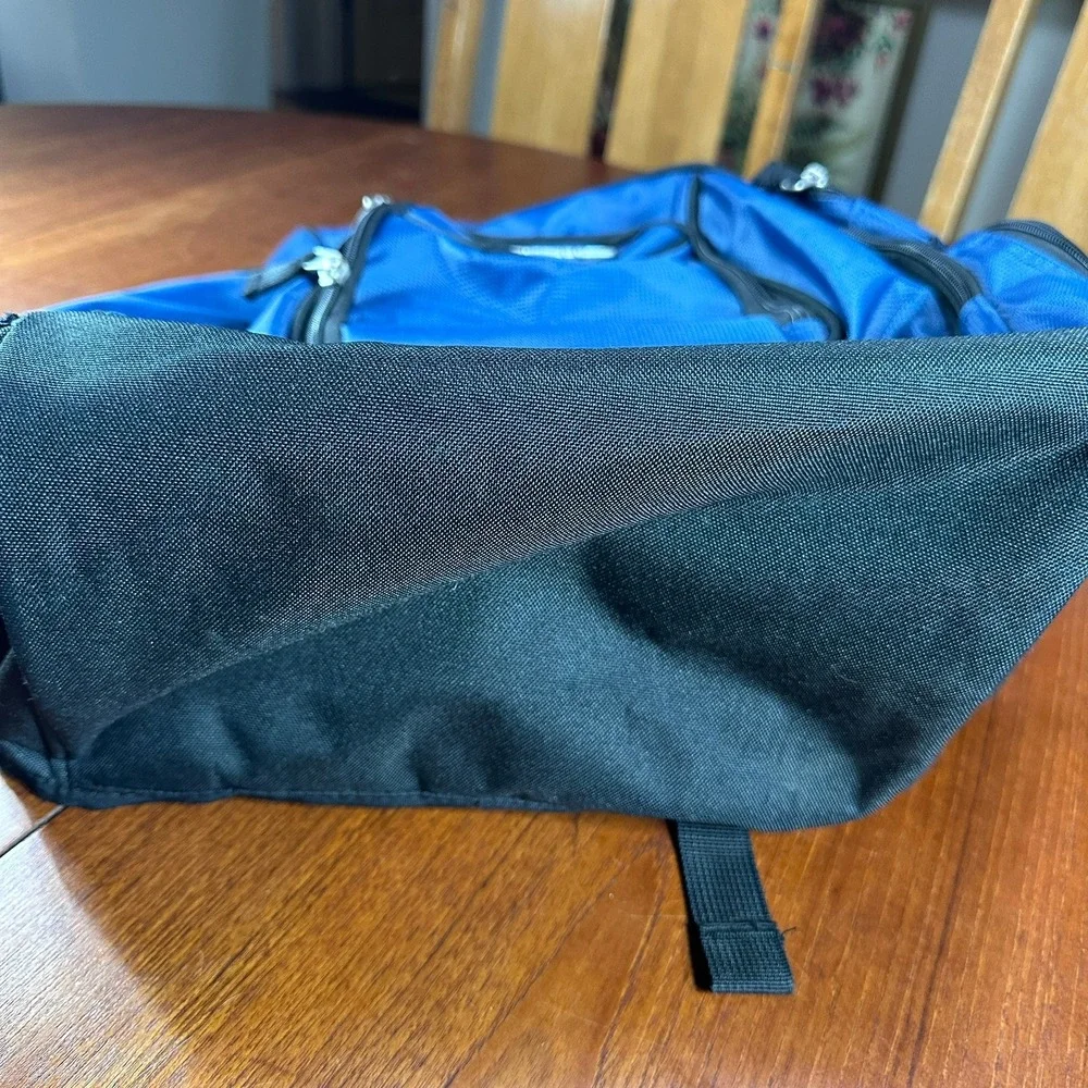 OGIO Audio Pocket Built-in‎ Blue Back Pack 20x16x8 Laptop Backpack School Hike